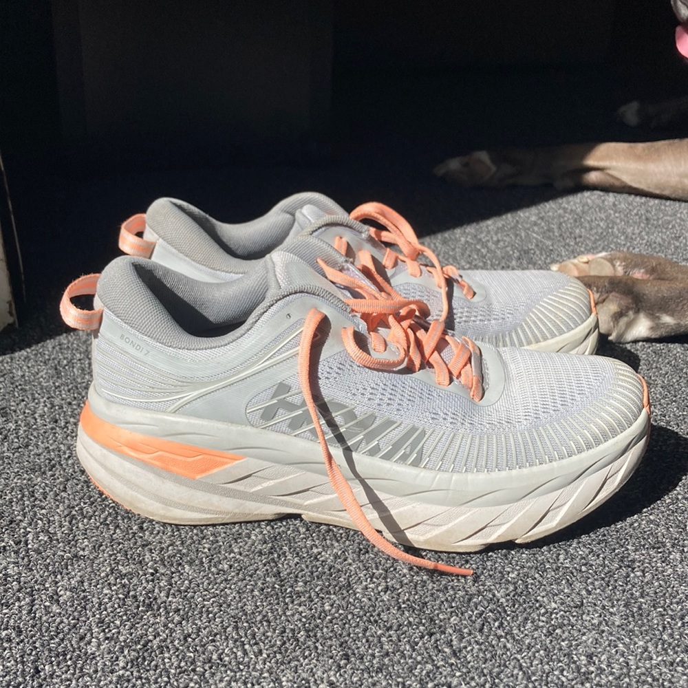 Hoka Bondi 7 running sneakers